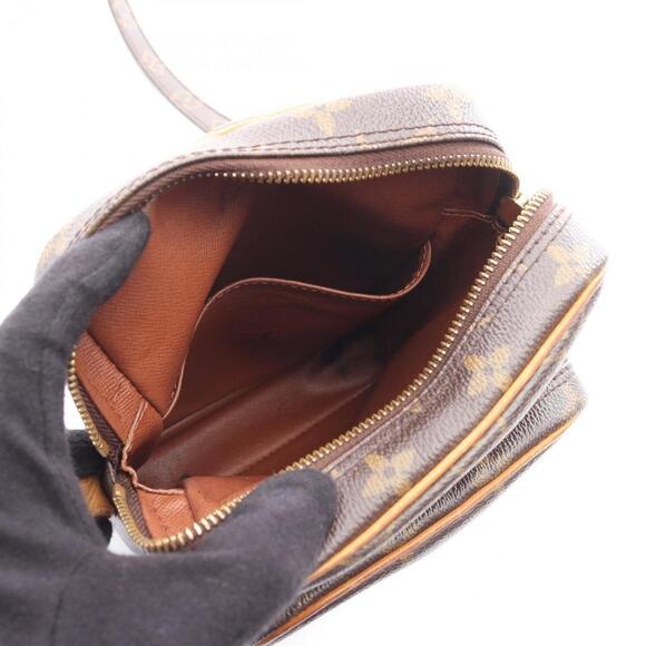 LOUIS VUITTON Brown Monogram Leather Shoulder Bag - Picture 3 of 15